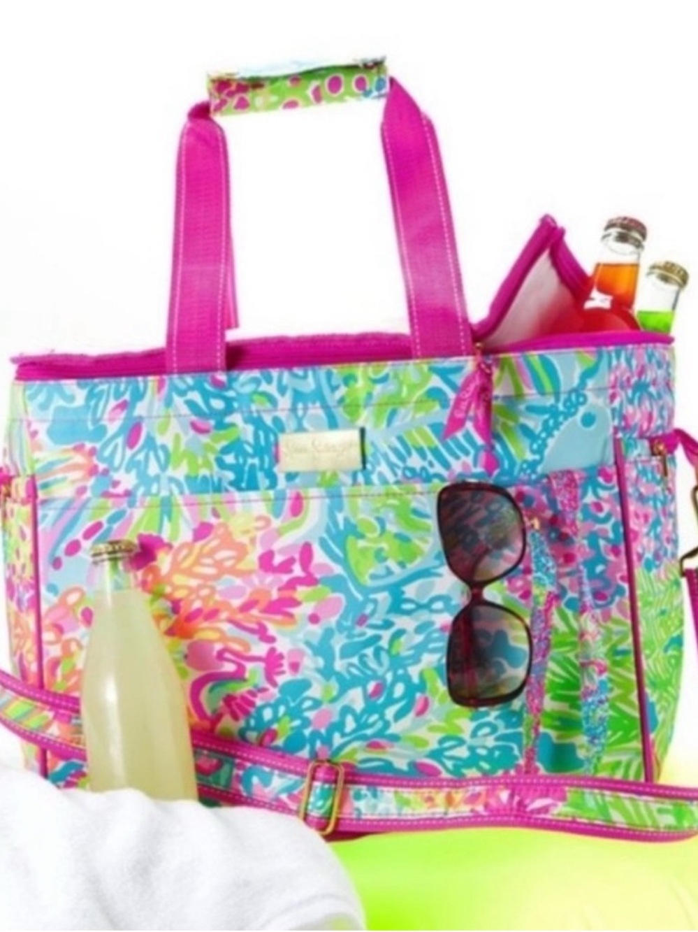 Lilly Pulitzer Colorful insulated cooler Floral Beach Tote with Hot Pink Handles